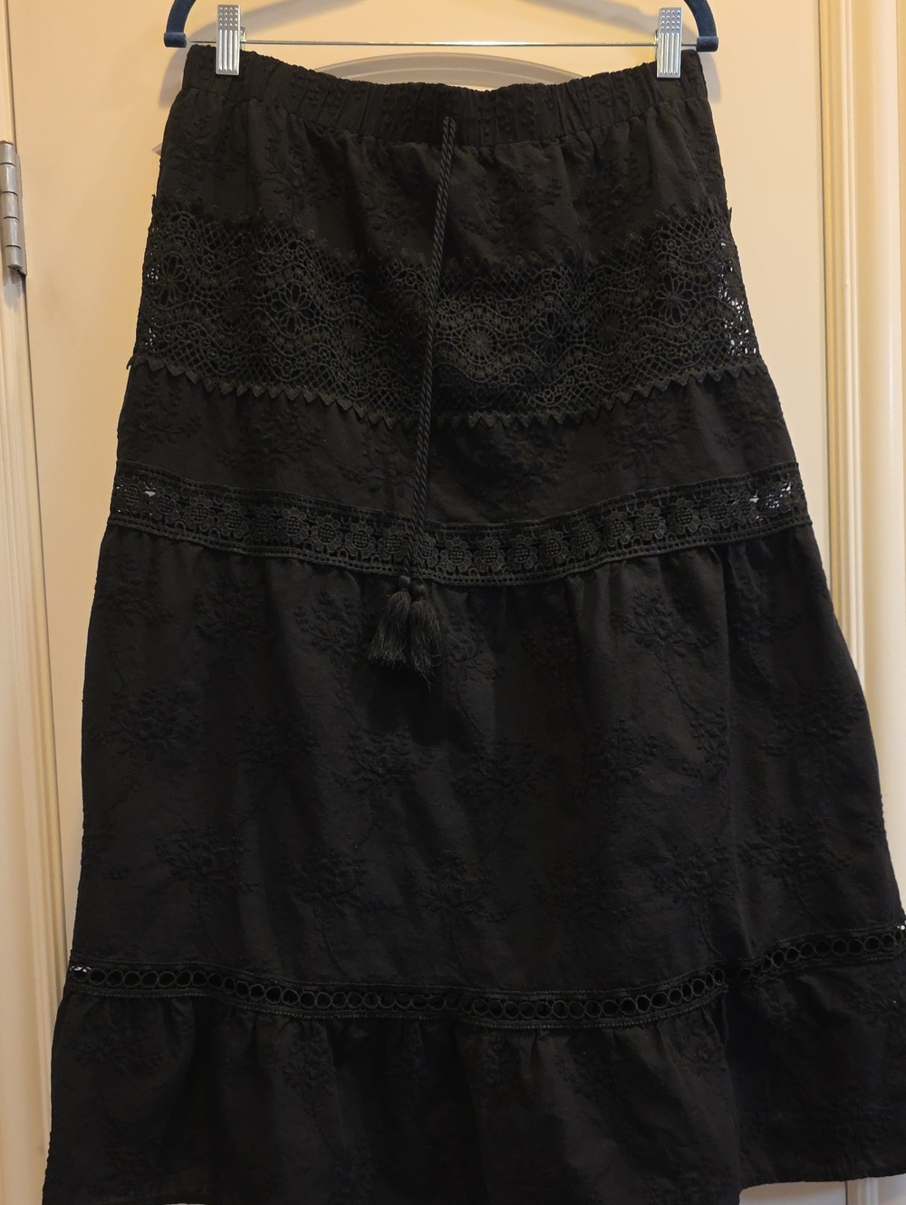 EUC Ultra Pink Large Black Crochet-Tiered Maxi Skirt